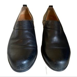 Ariat slip-on black leather low heel 6.5